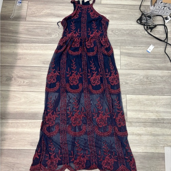 Altar'd State Navy and Red Floral Lace and Embrodisred Dress - Picture 2 of 7